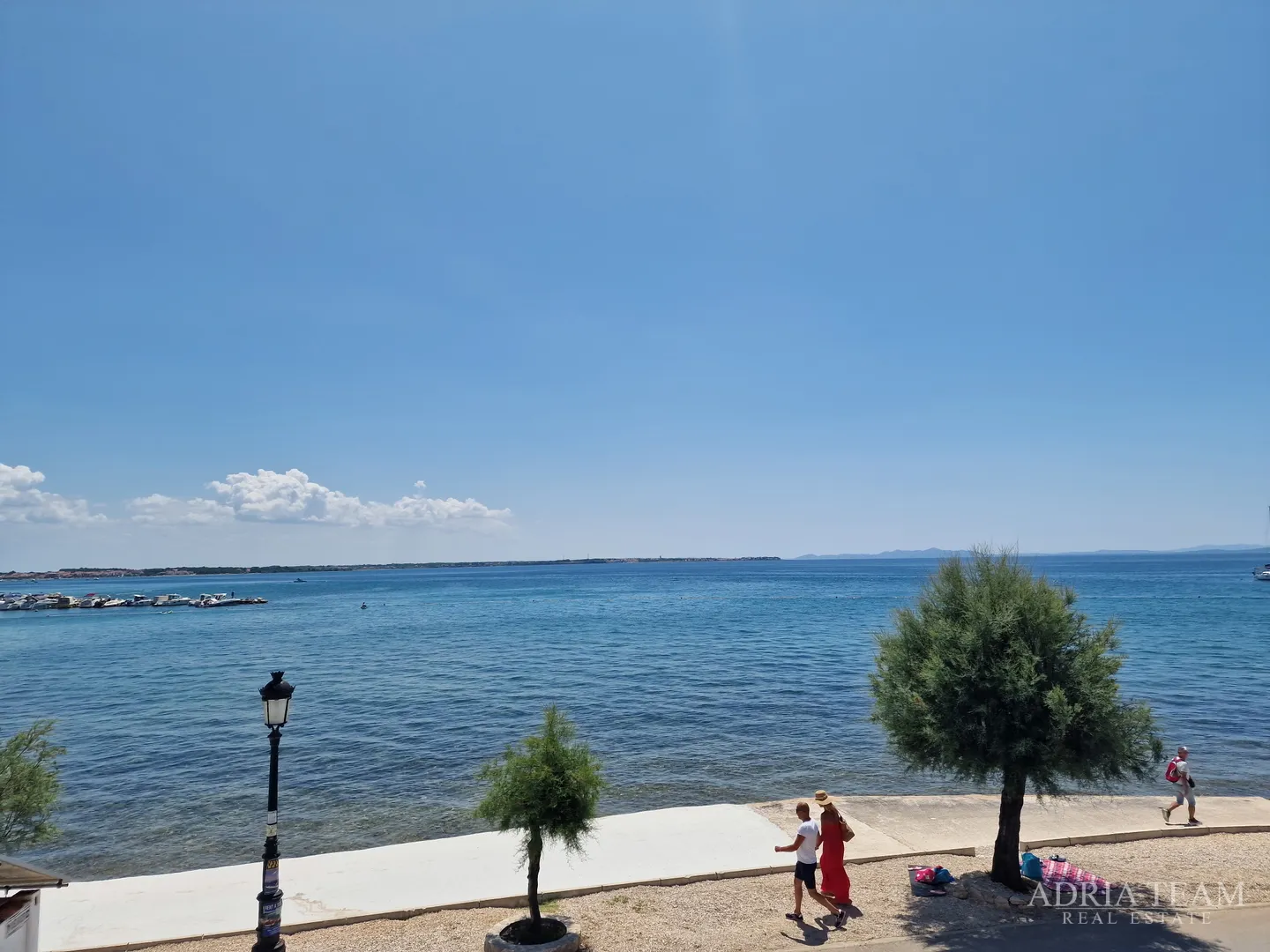 apartmani, novogradnja, prvi red do mora - vir, južna strana, centar - slika 18