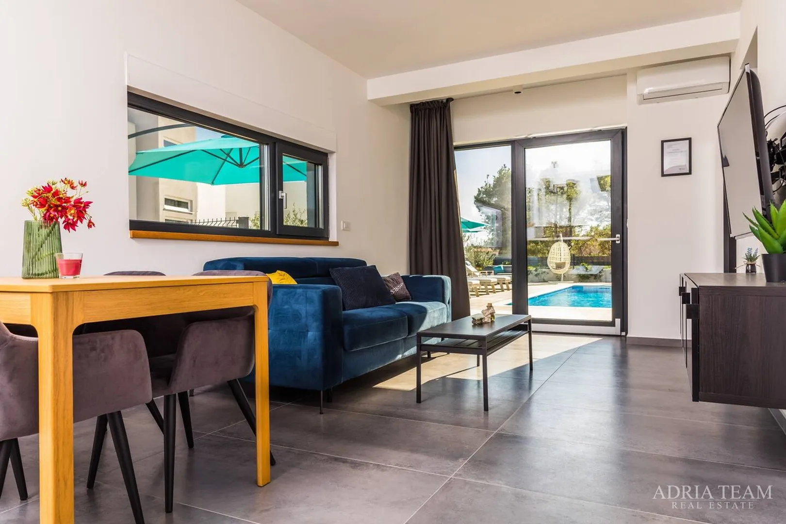 apartmani u urbanoj vili s bazenom, 250 m od mora, vir - zadar - slika 15