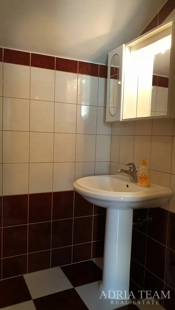 vila sa 7 apartmana, pogled na more - diklo, zadar - slika 41