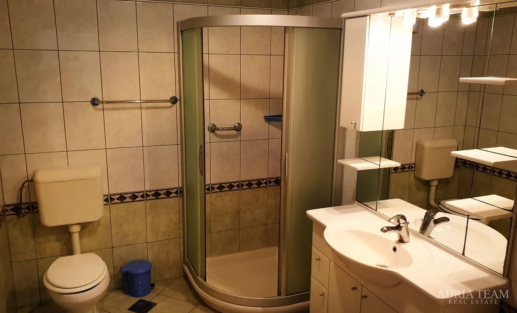 vila sa 7 apartmana, pogled na more - diklo, zadar - slika 35