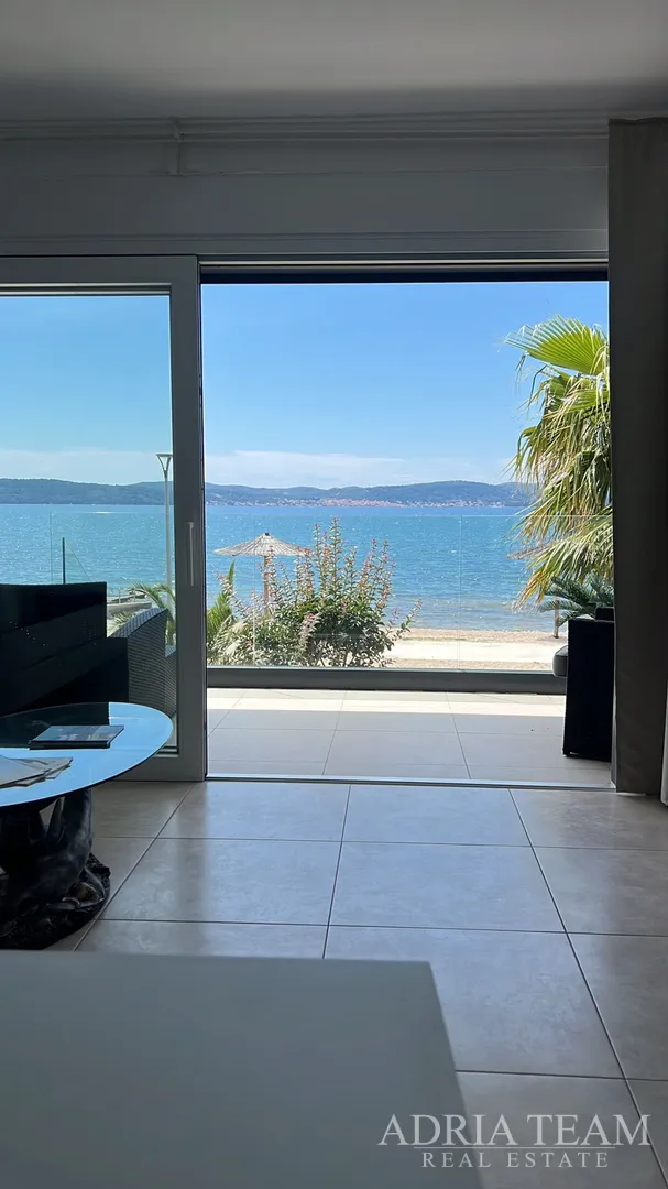 apartmani u prvom redu do mora, moderno uređenje, malo korišteni, bibinje - slika 35