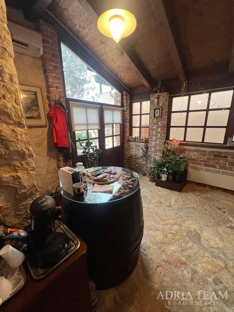 vila s bazenom i pogledom na more, 600 m od mora, privlaka - zadar - slika 38