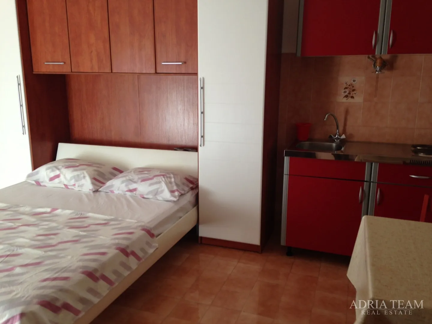 apartmanska kuća 100 m od mora, odlična lokacija - novalja, pag - slika 63