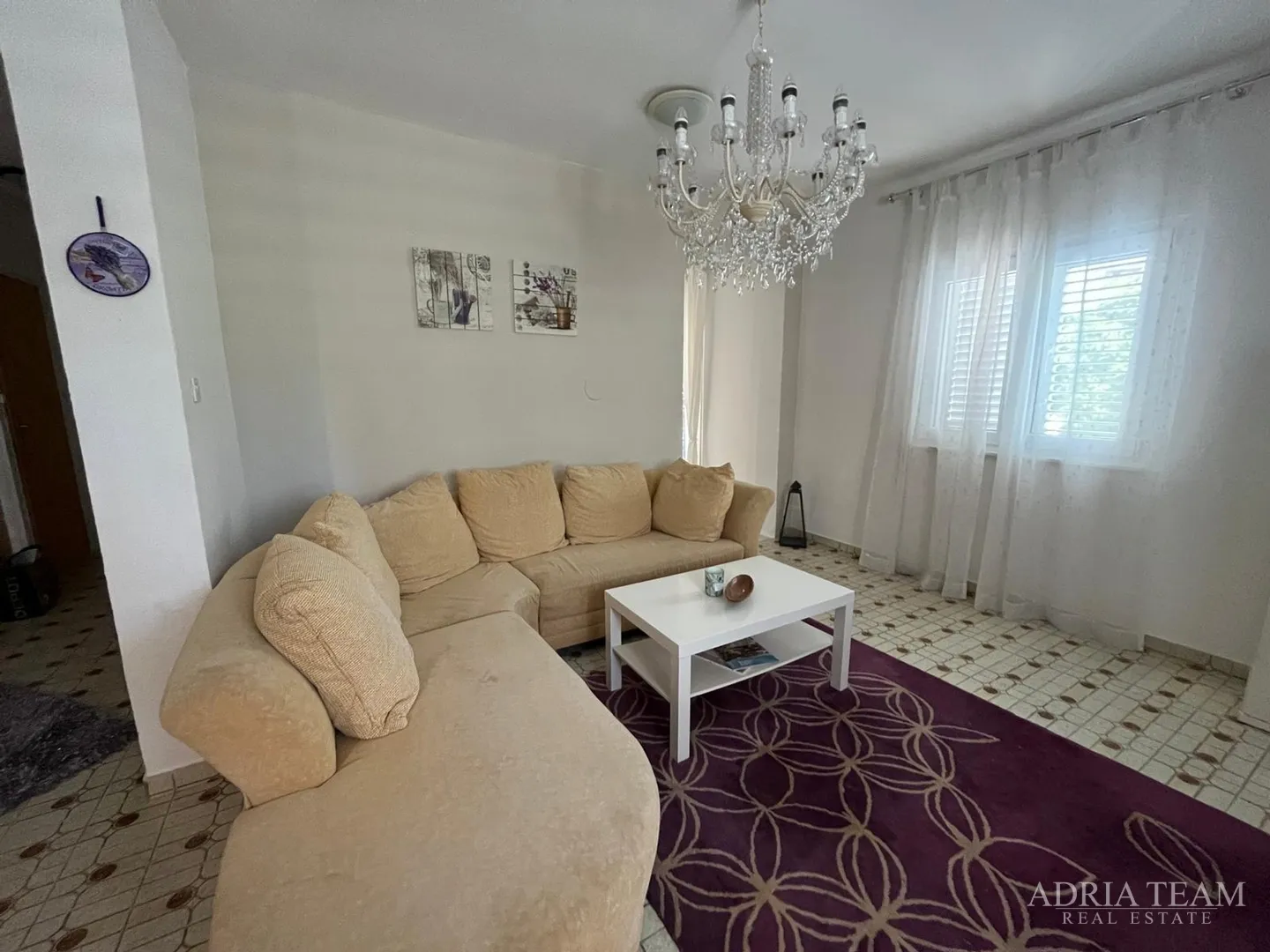preuređena apartmanska kuća 200 m od mora, garaža i vrt - gornji karin - slika 10
