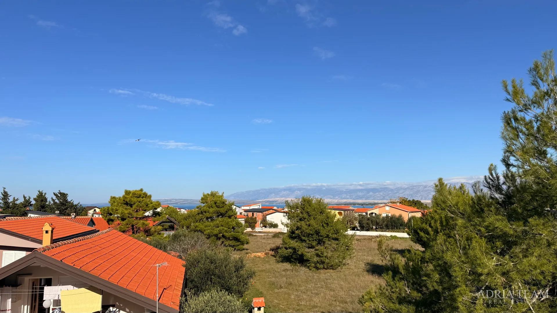 stambena zgrada (3 stana) 550 m udaljenost od mora, lokacija:vir - slika 35