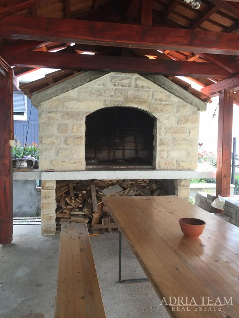 kuća s 10 apartmana, pogled na more - petrčane - slika 29
