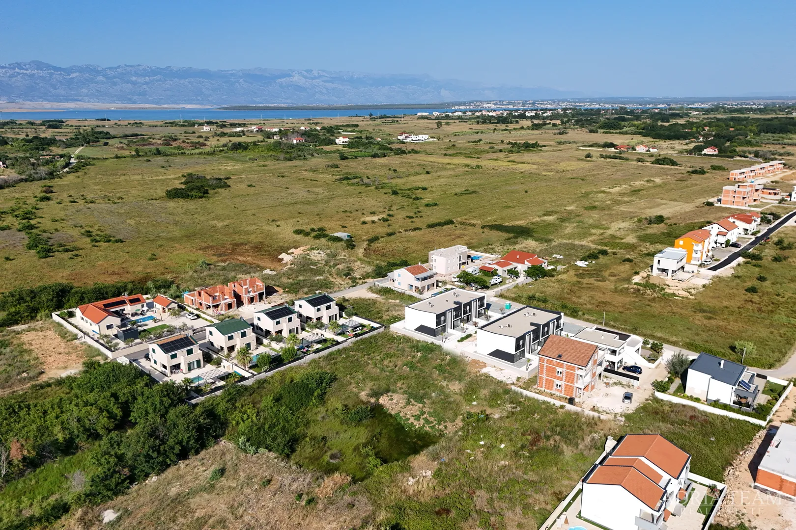 dvoetažni apartmani u novogradnji u dvije identične kuće u nizu - privlaka - slika 87
