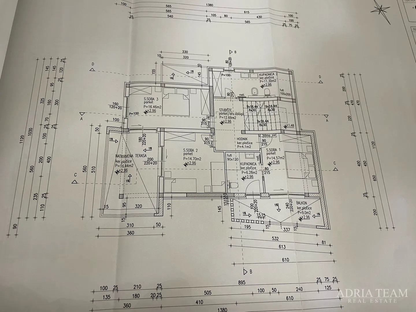 vila s bazenom u novogradnji - zaton - slika 81
