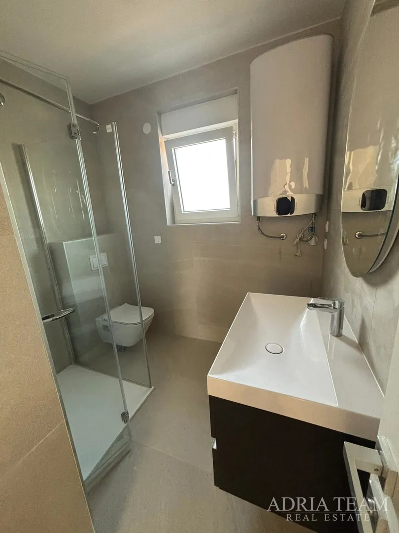 apartman u blizini plaže, novogradnja, 150 m od mora - privlaka - slika 27