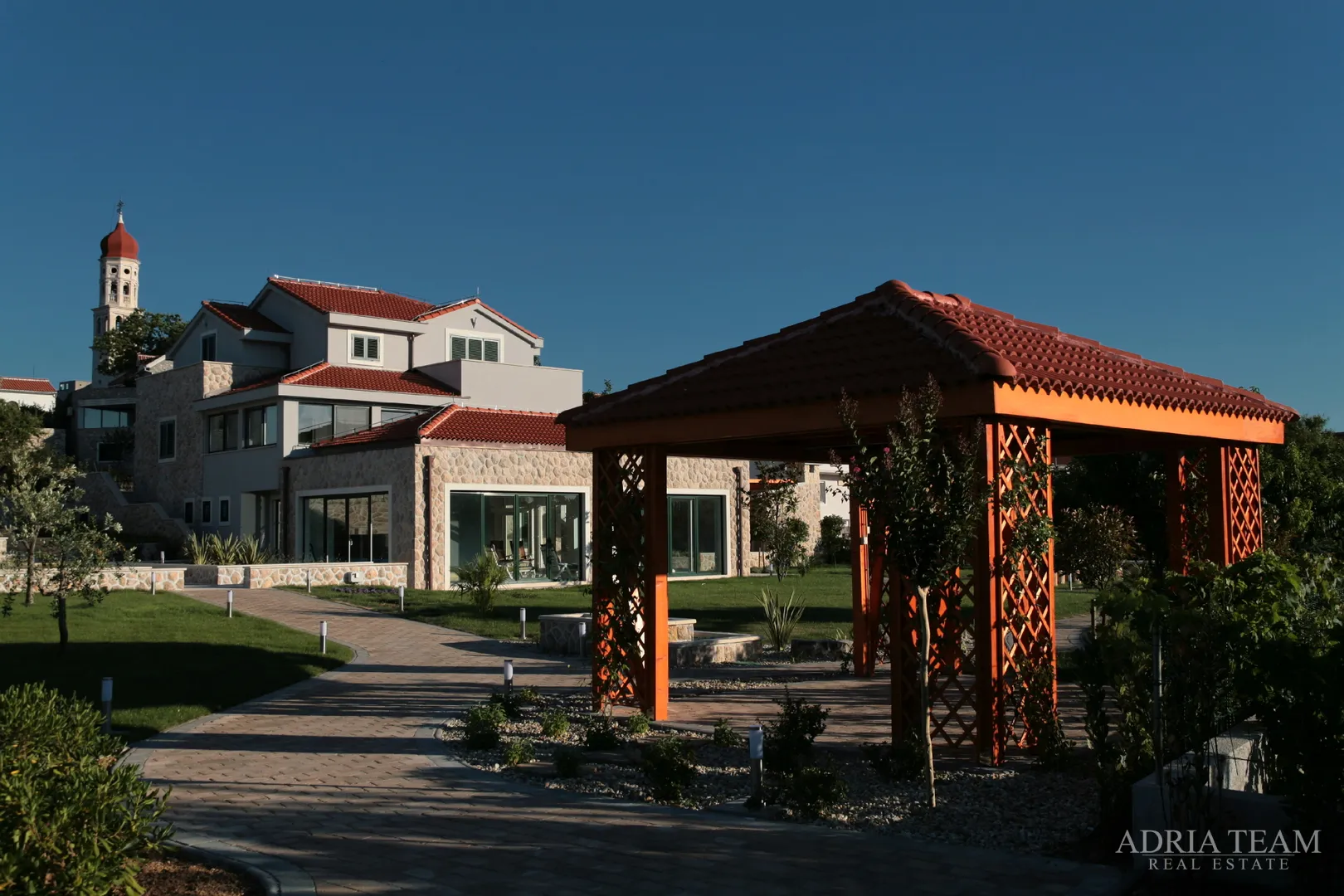 luksuzna vila 100 m od marine - betina, murter - slika 115