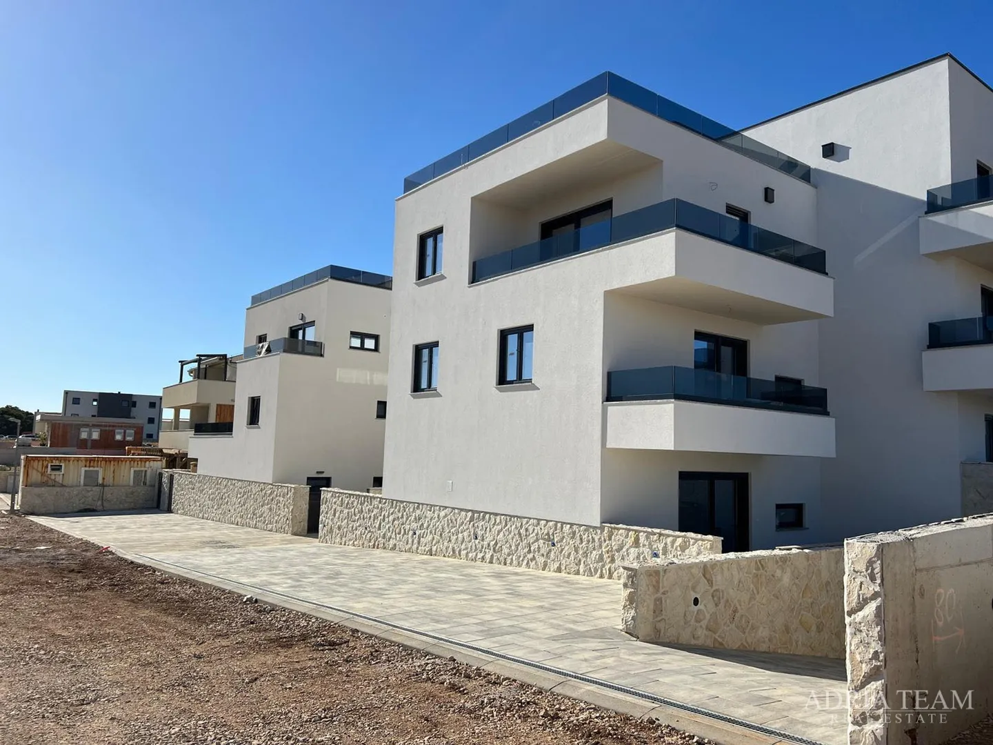 apartmani u stambenoj zgradi u novogradnji - povljana, pag - slika 42