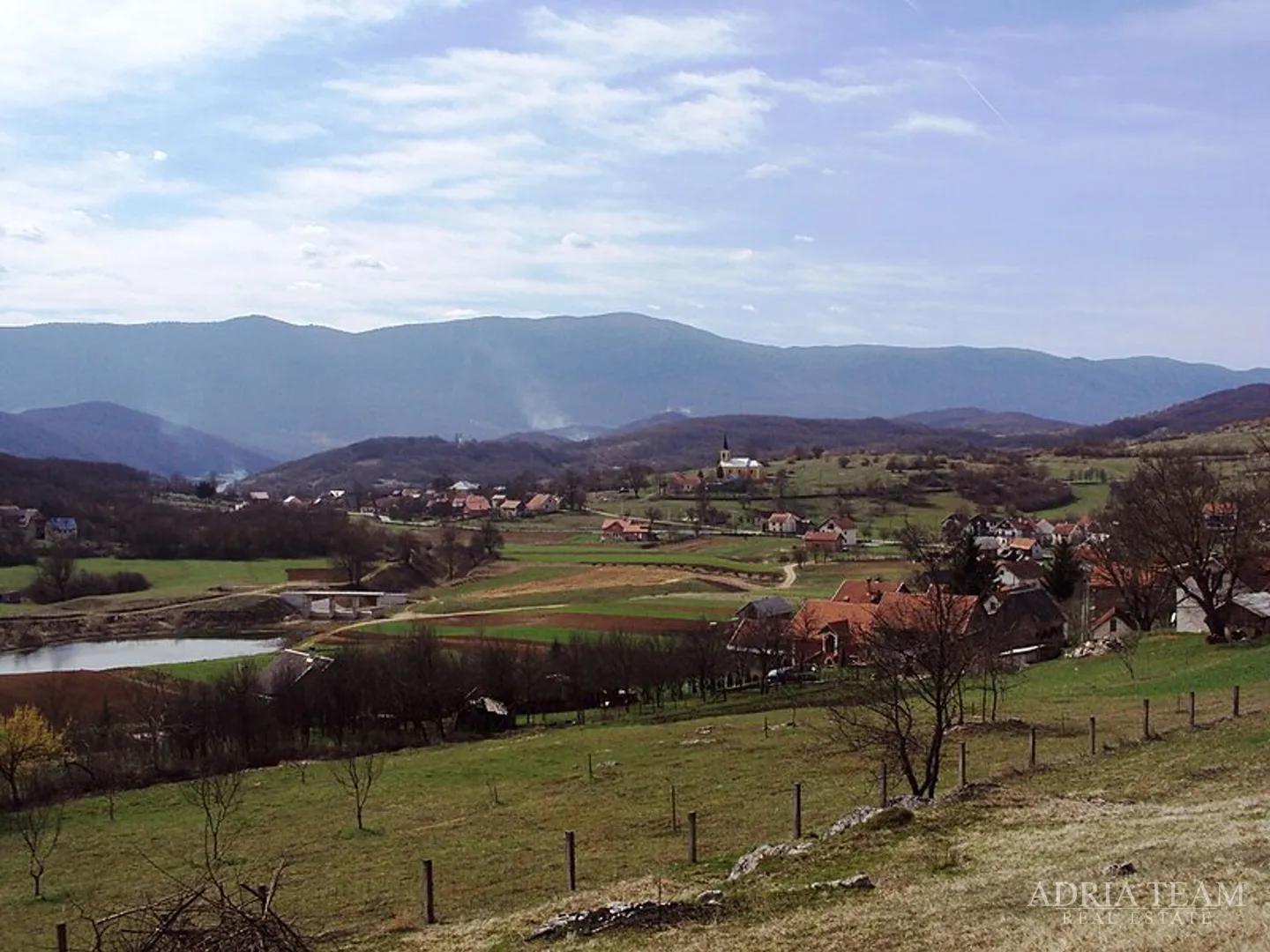 poljoprivredna zemljišta na prodaju! mirna i tiha pozicija u srcu prirode! švica - otočac - slika 2