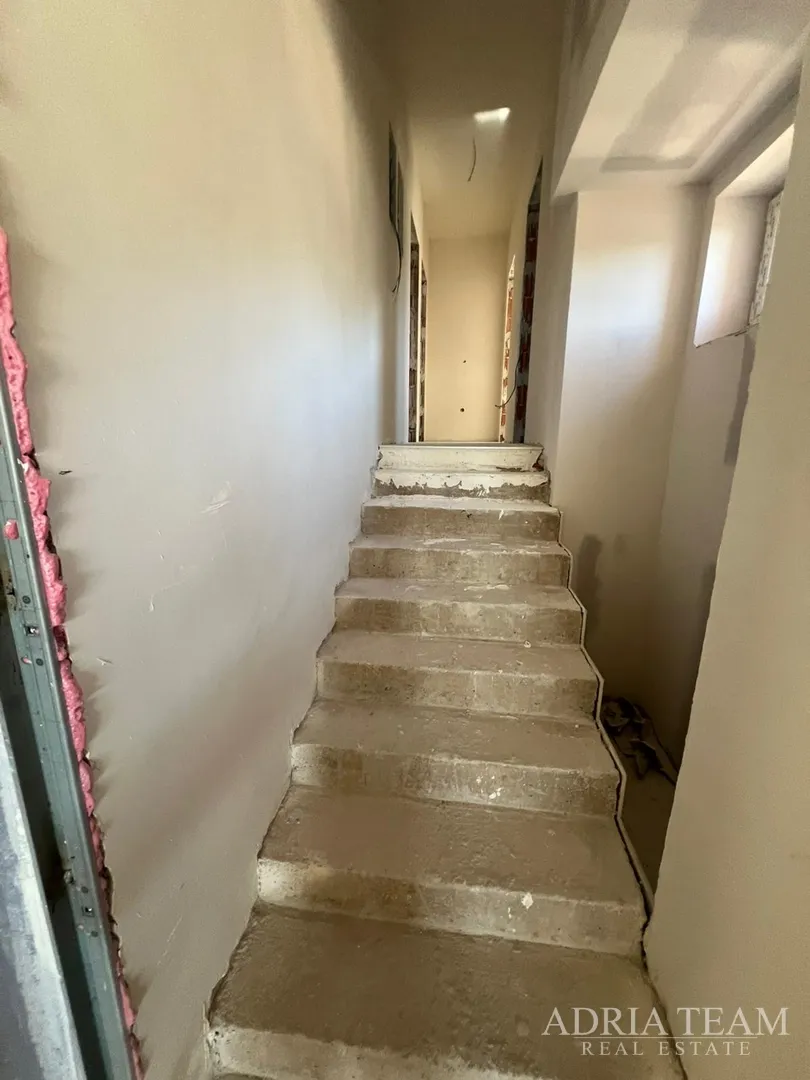 apartmani u novogradnji udaljeni 200 m od mora - seline - slika 43