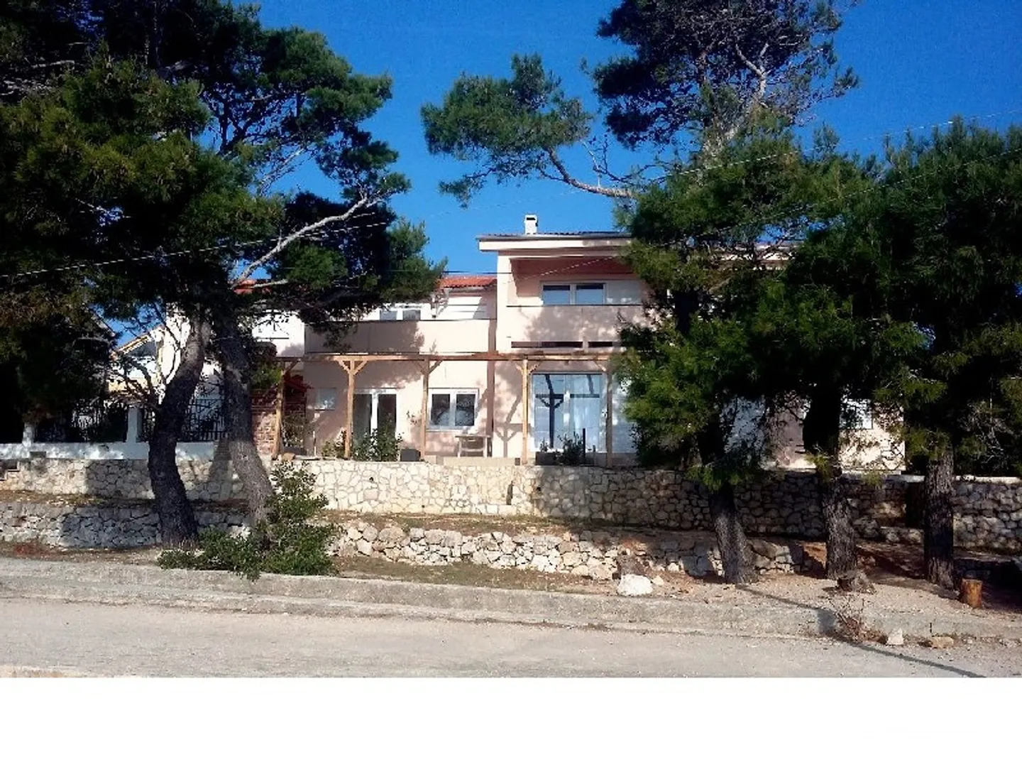 dvije apartmanske kuće na prodaju, otok rab – barbat - slika 4