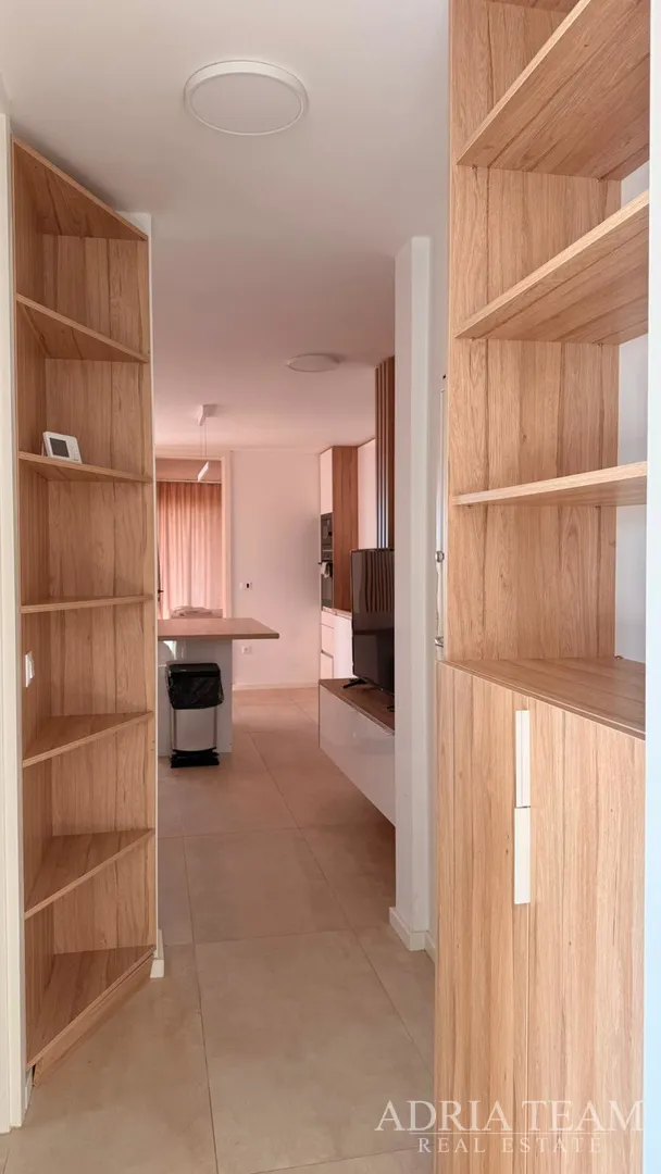 apartman prvi red do mora s bazenom - povljana, pag - slika 4