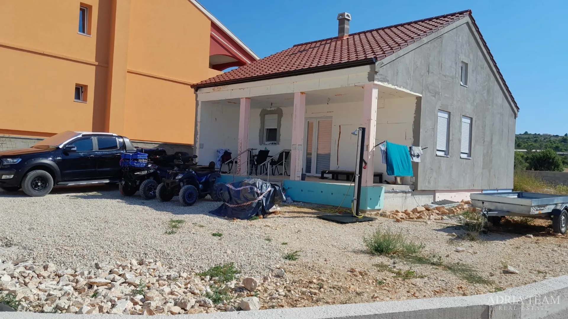 kuća u novogradnji - ražanac - slika 13