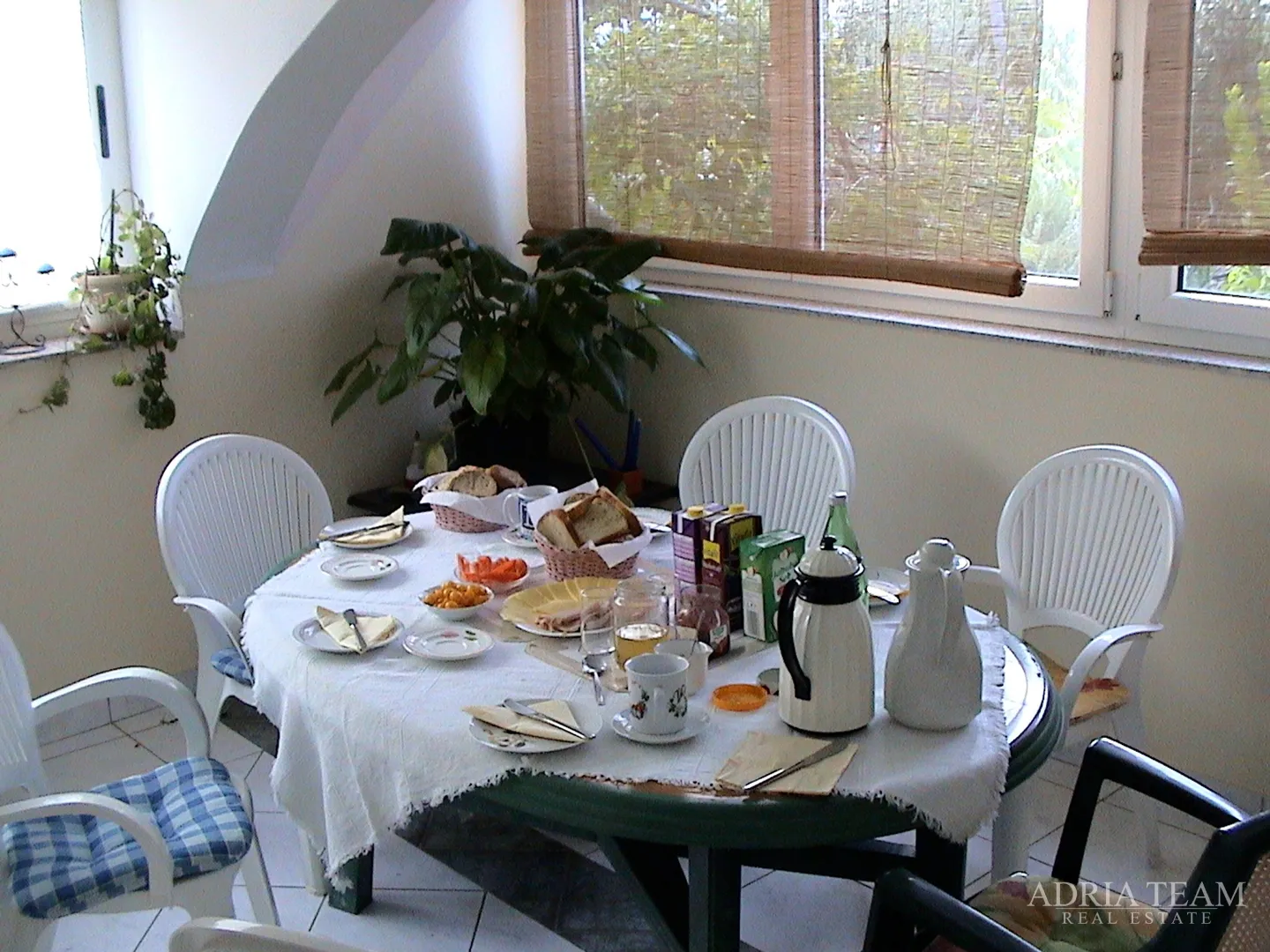 apartmanska kuća s velikim dvorištem, mirna i tiha pozicija - vir - slika 30