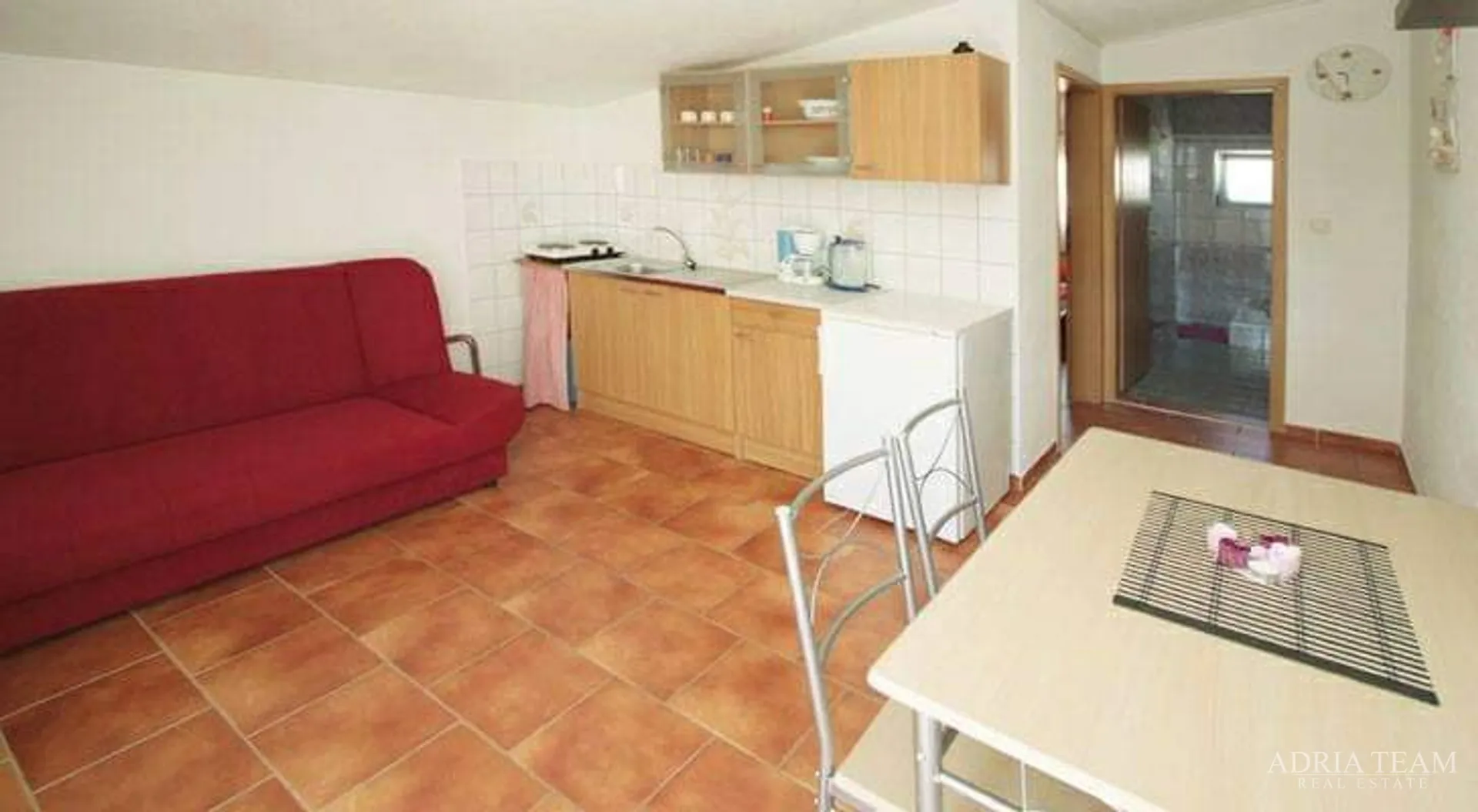 akcija!! apartmanska kuća s 5 apartmana, 170 m od mora, vir - zadar - slika 12