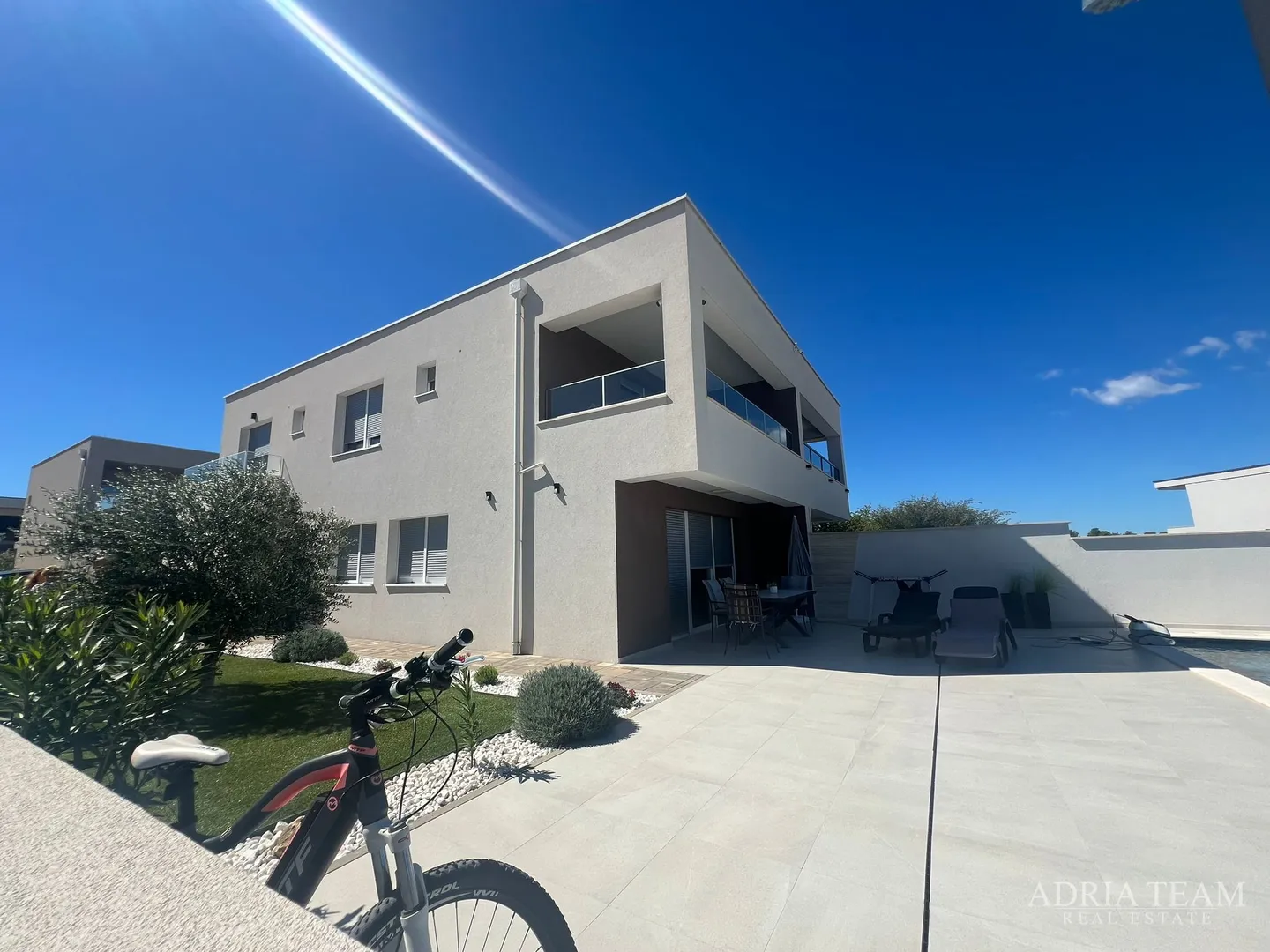 jesenska akcija! kuća za odmor s bazenom, 120 m od mora, nin - zadar - slika 8
