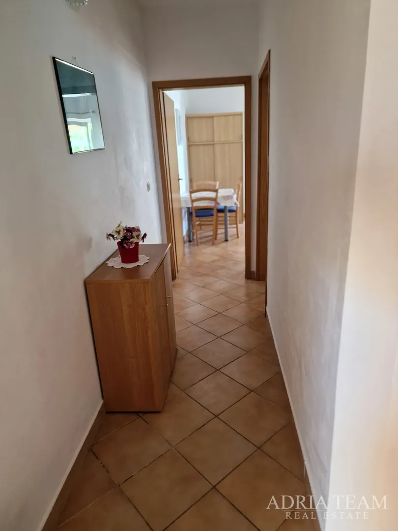 apartmanska kuća - 1. red do mora - slika 16