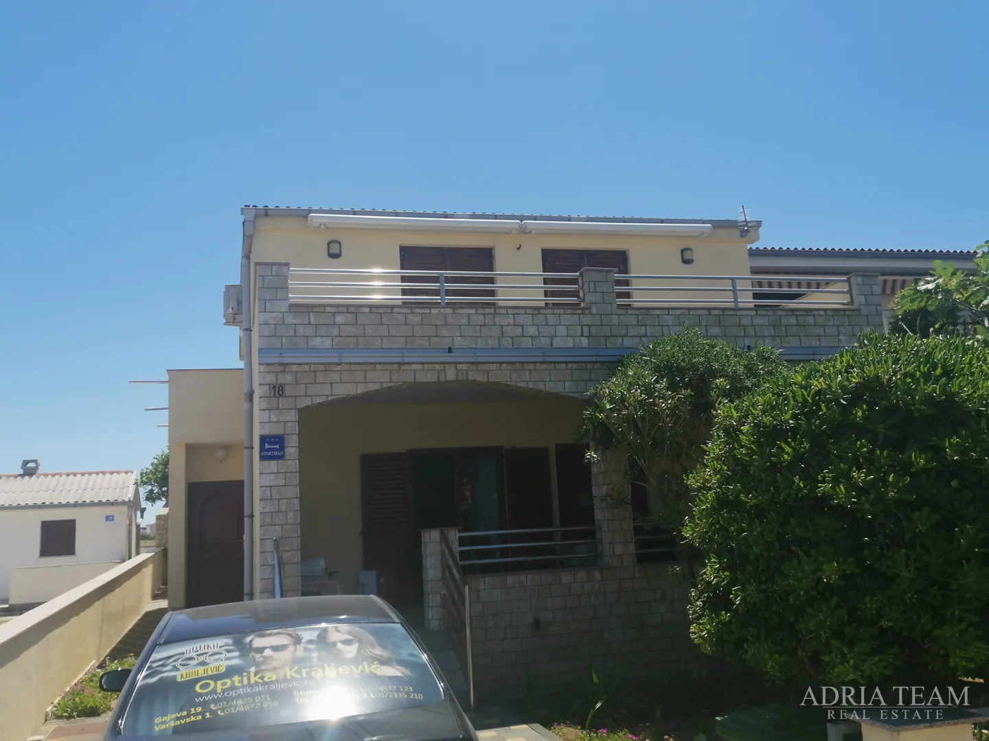 obiteljska kuća s prostranom okućnicom - povljana, pag - slika 2
