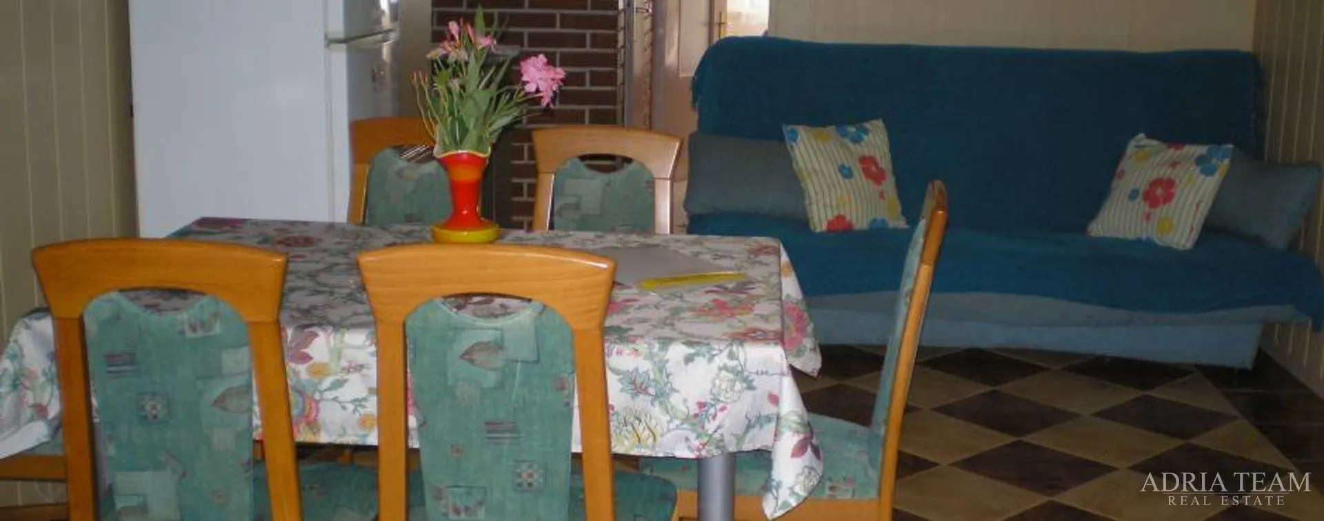 hotel 50 m od mora - posedarje - slika 24