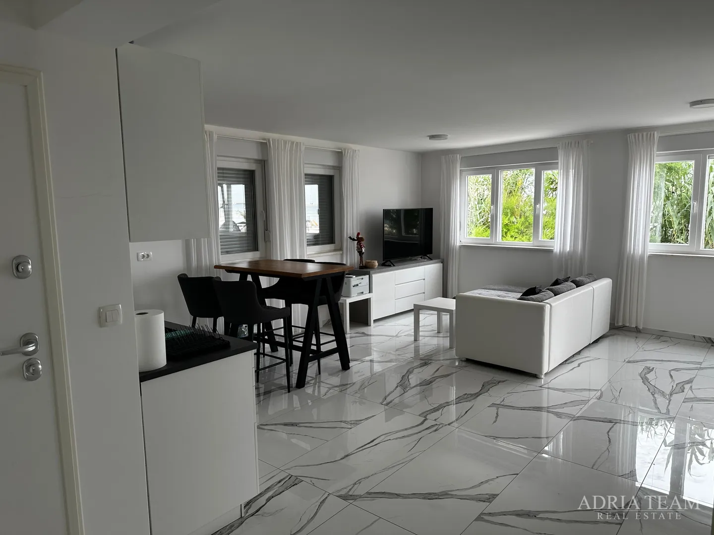 apartman u prvom redu do mora, potpuno opremljen - vir - slika 14