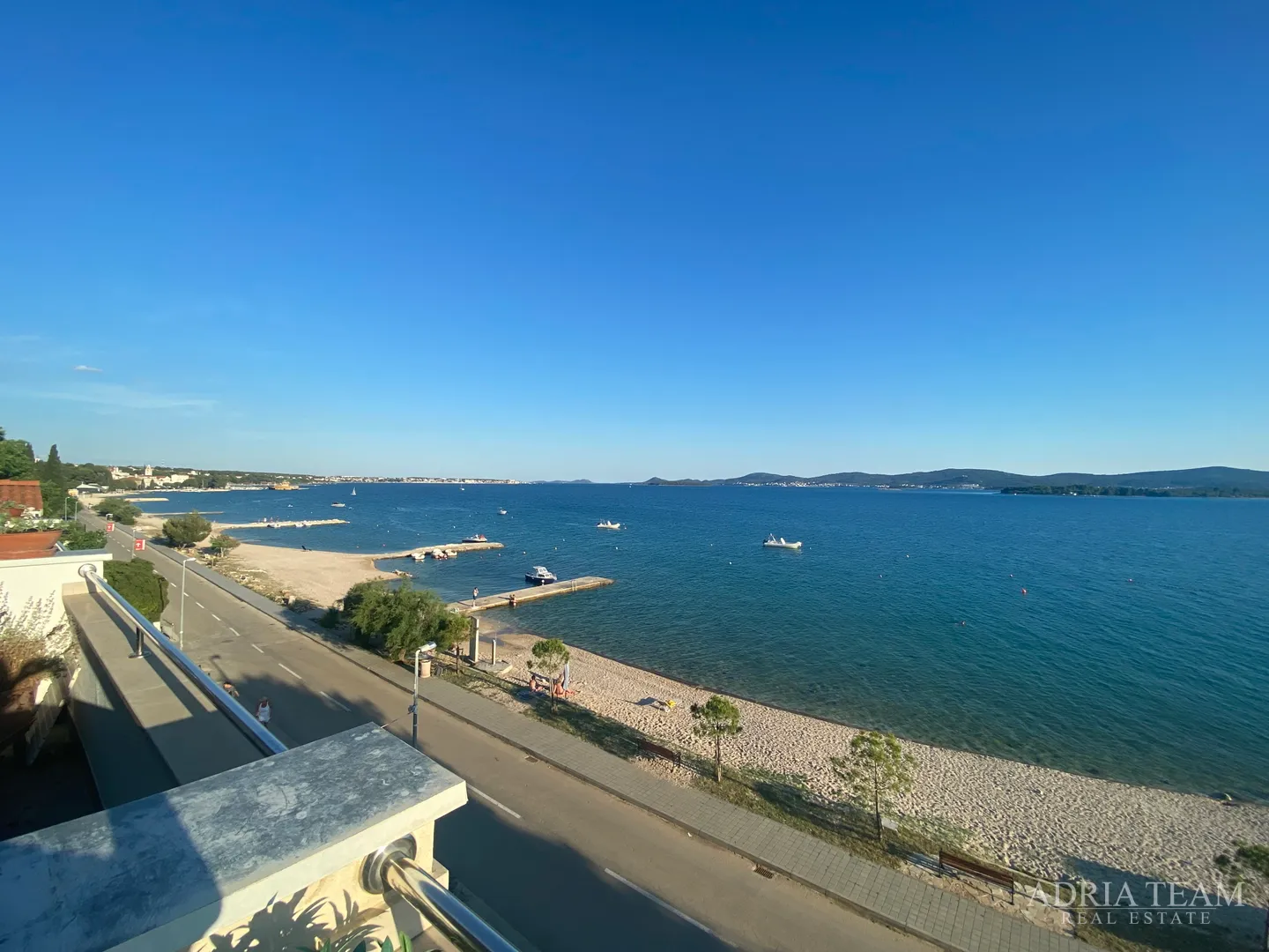 apartman, prvi red do mora, na prekrasnoj plaži s velikom terasom - turanj - slika 23