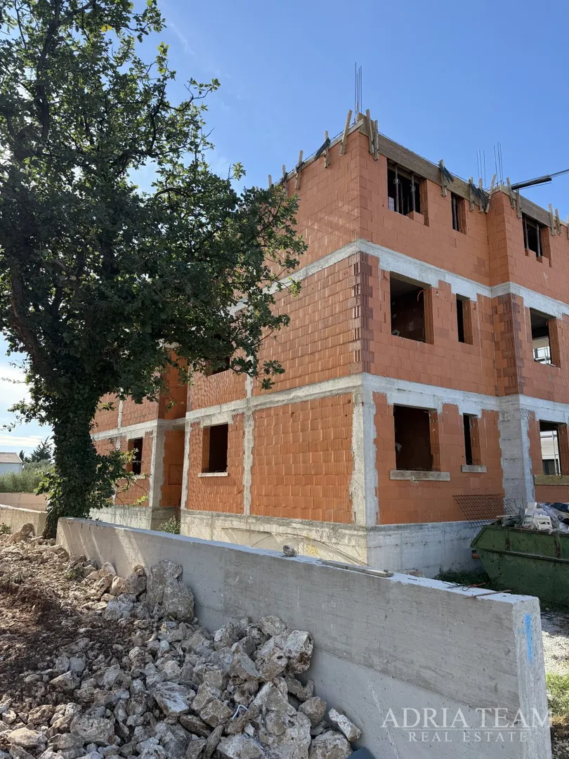 dvosobni apartmani s pogledom na more, 200 m od mora, sukošan – zadar - slika 9