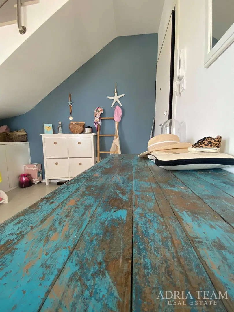 apartman s 3 spavaće sobe, 1. red do mora, povljana - pag - slika 13
