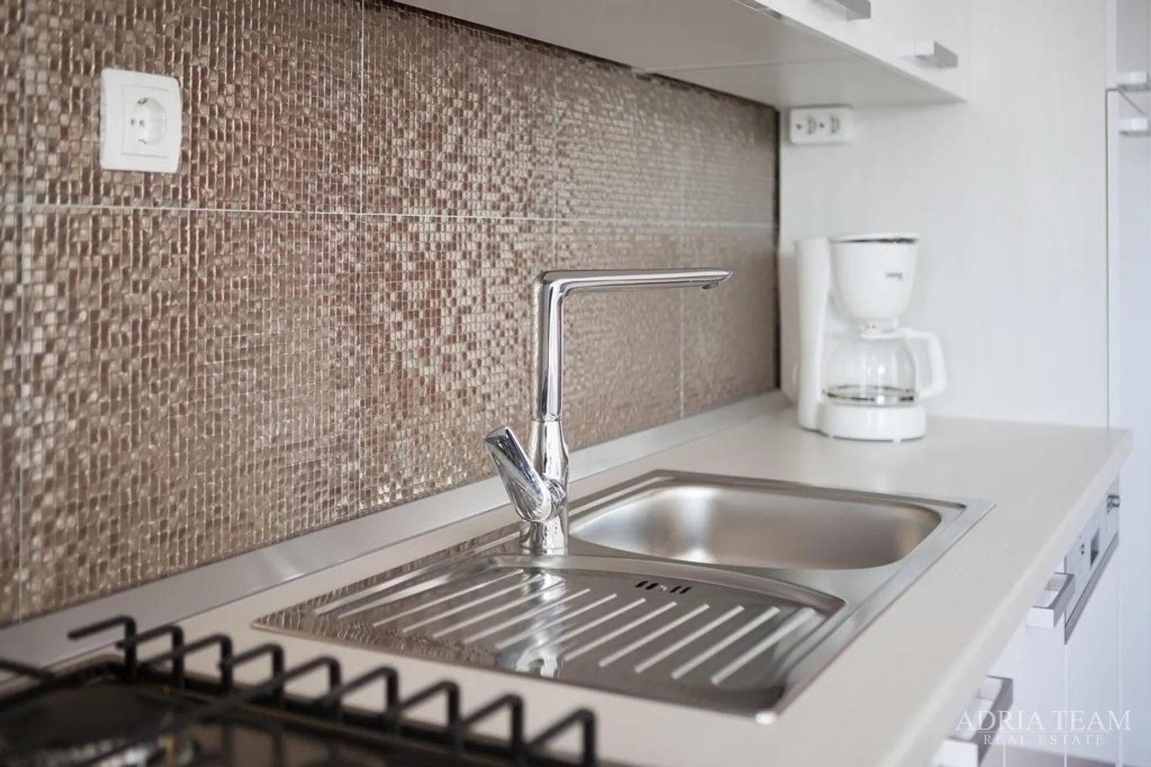 apartmanska kuća, trogir - slika 9