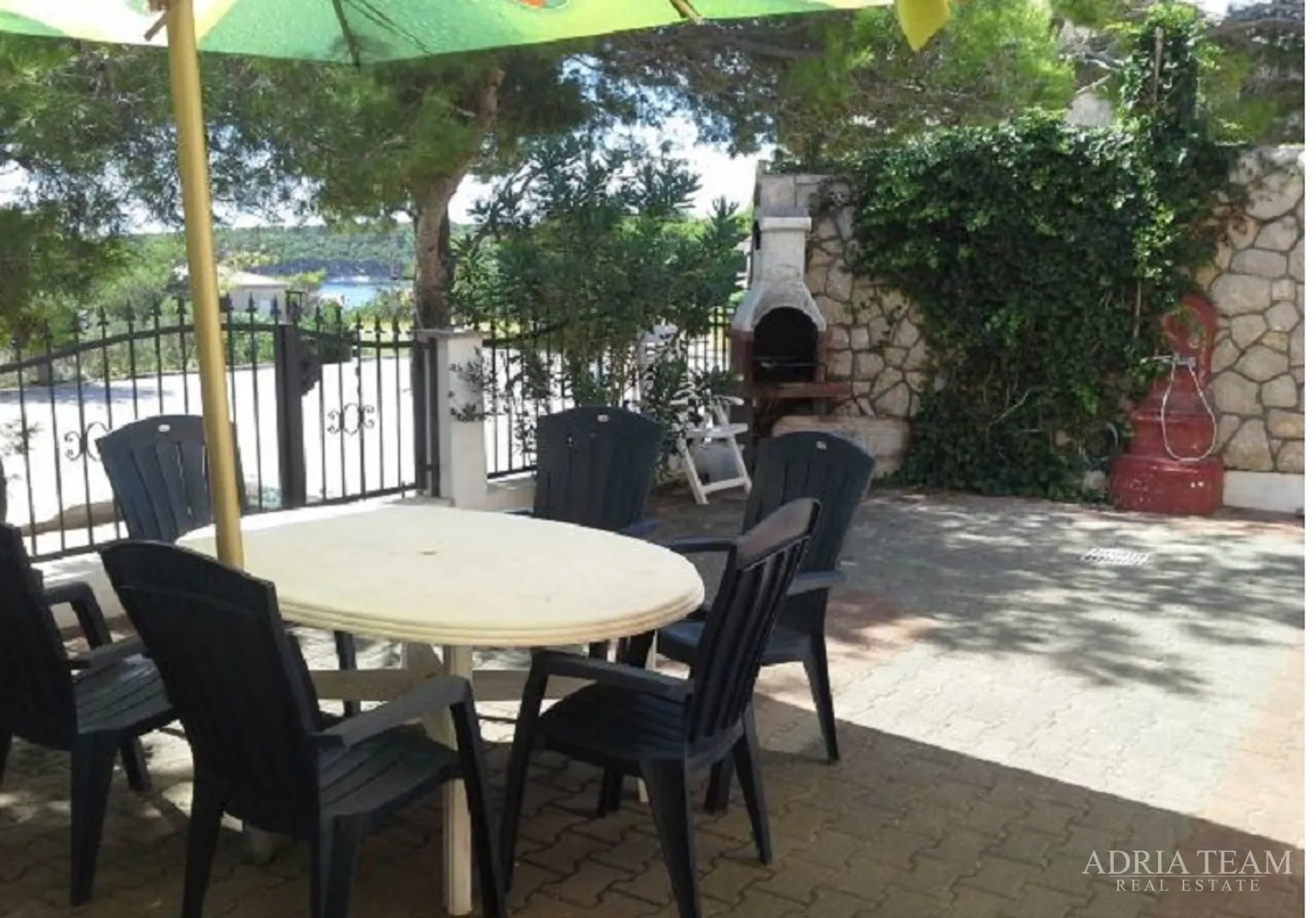 dvije apartmanske kuće na prodaju, otok rab – barbat - slika 3