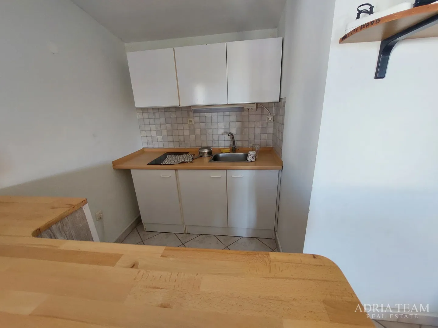 apartmanska kuća s velikim dvorištem, mirna i tiha pozicija - vir - slika 20