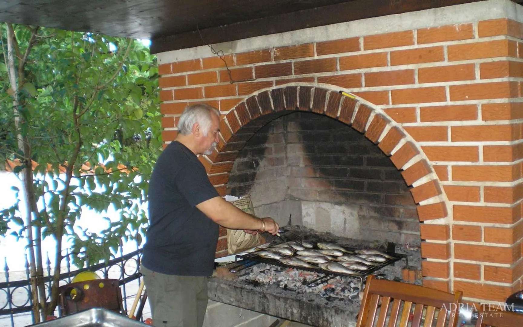 hotel 50 m od mora - posedarje - slika 48