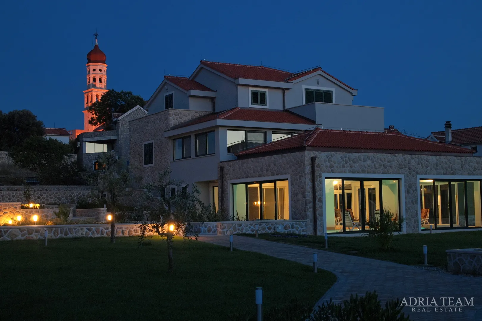 luksuzna vila 100 m od marine - betina, murter - slika 111