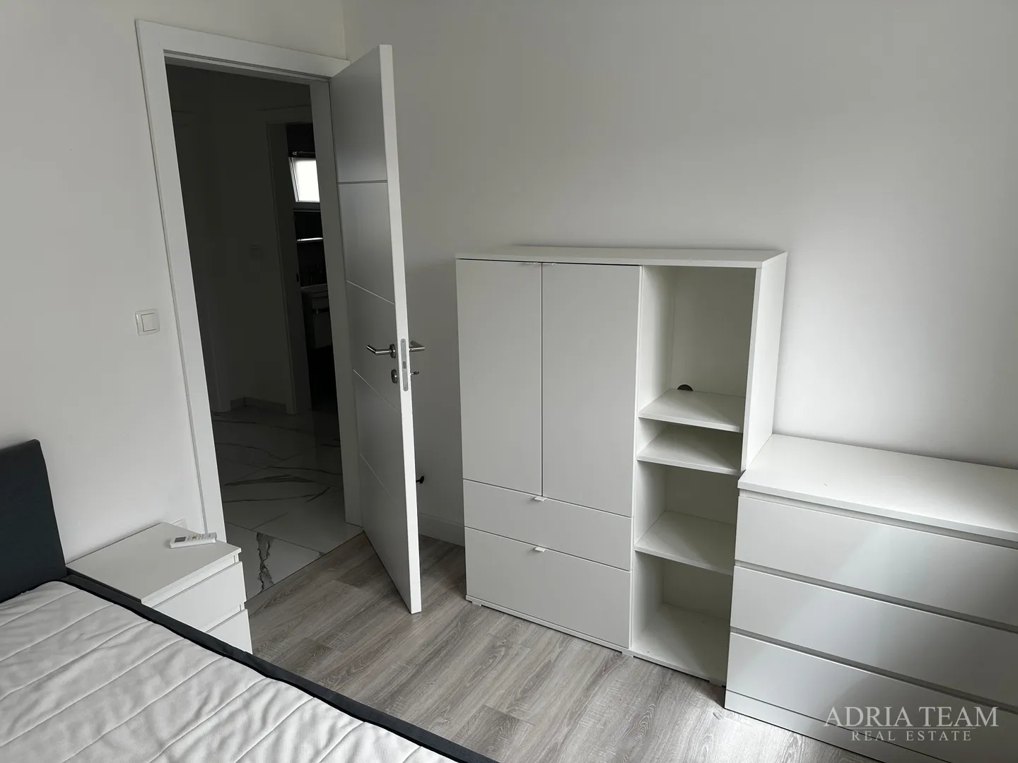 apartman u prvom redu do mora, potpuno opremljen - vir - slika 9