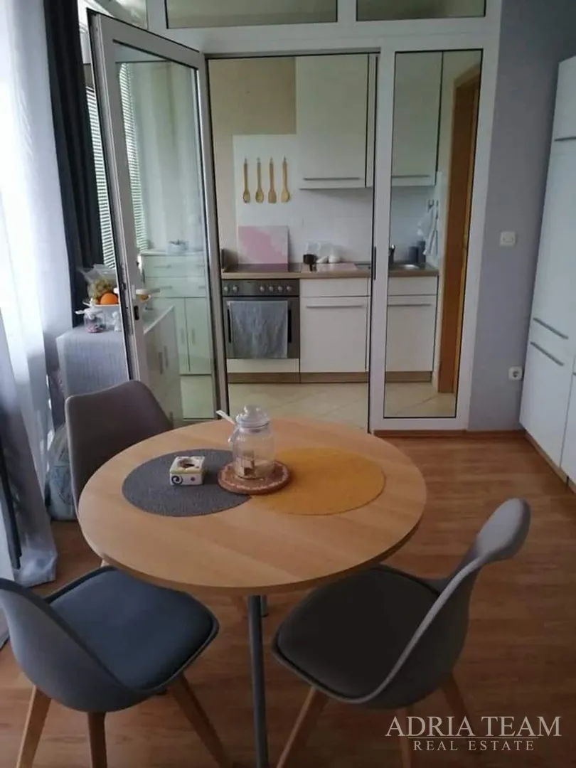studio apartman, izvrsna prilika za poslovni ili stambeni prostor - stanovi, zadar - slika 9