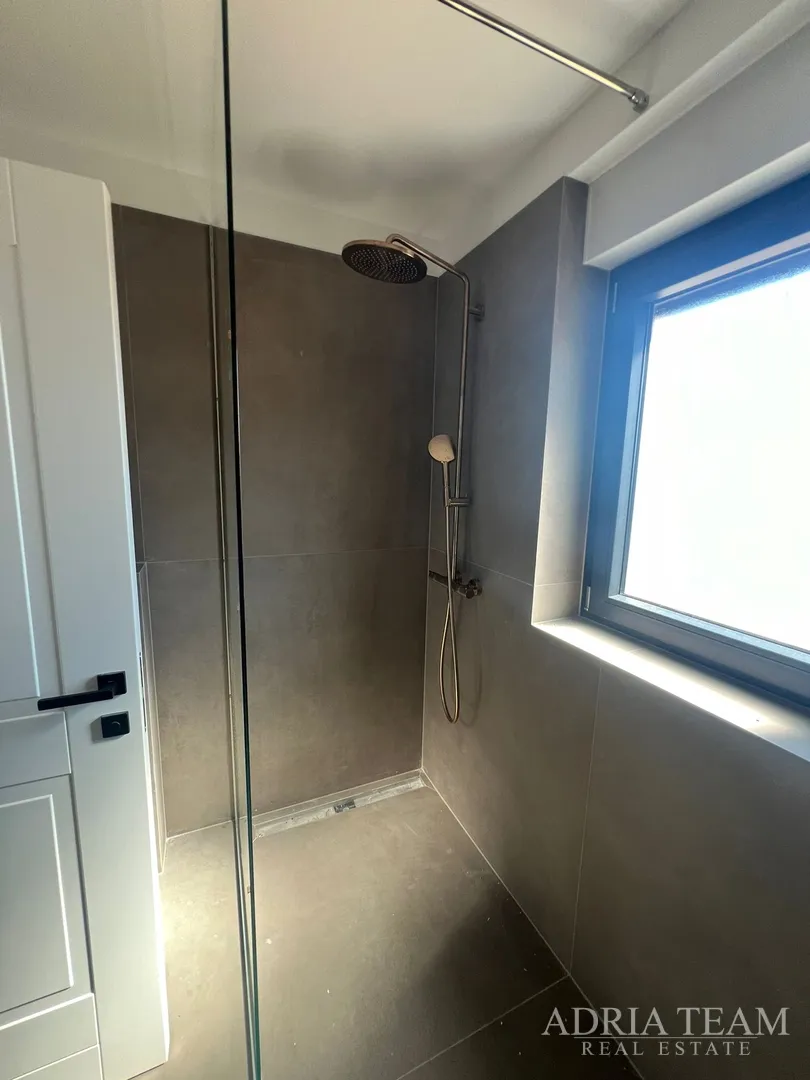apartmani u prvom redu do mora, novogradnja - vinjerac - slika 44