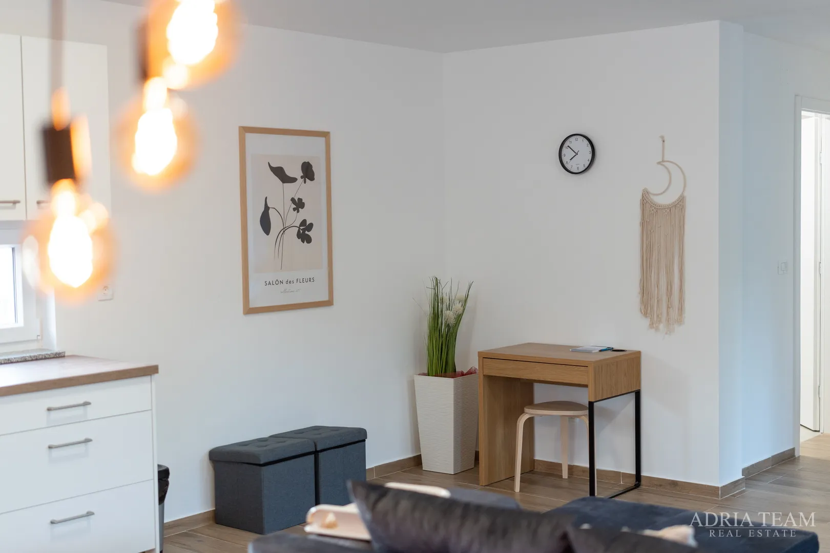 apartmani u stambenoj zgradi - vir - slika 26