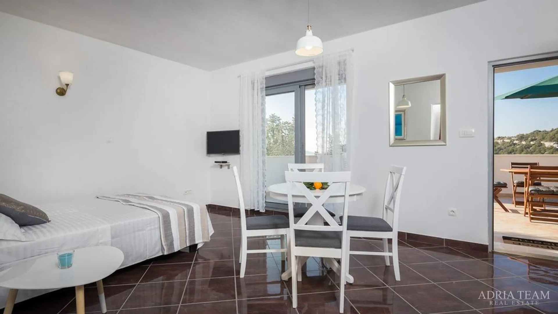 apartmanska kuća, trogir - slika 13
