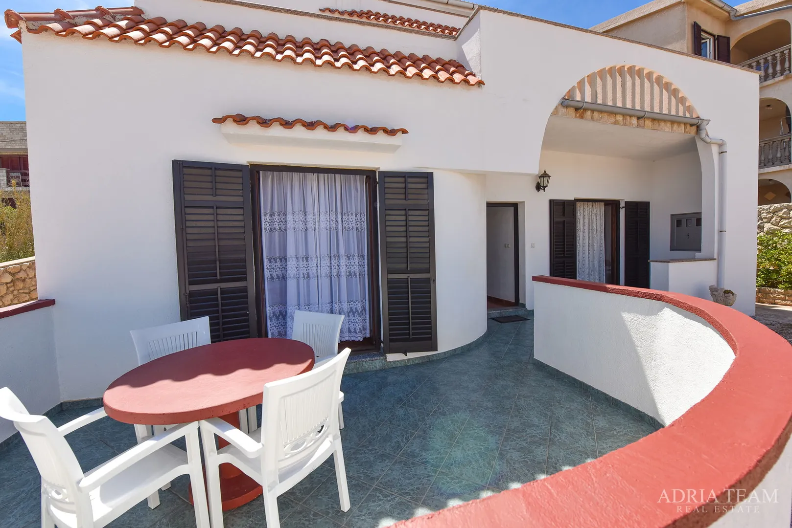 apartmani u kući, 150 m od mora - pag - slika 37