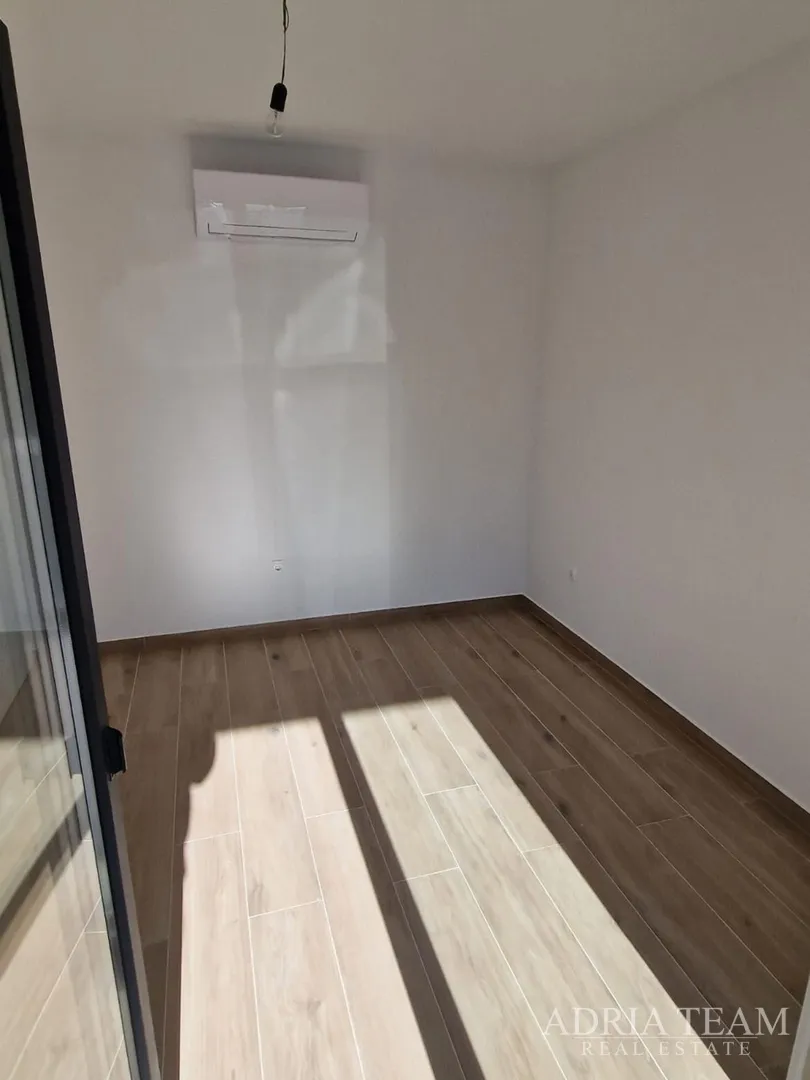 apartmani u stambenoj zgradi u prizemlju, novogradnja - vir - slika 20