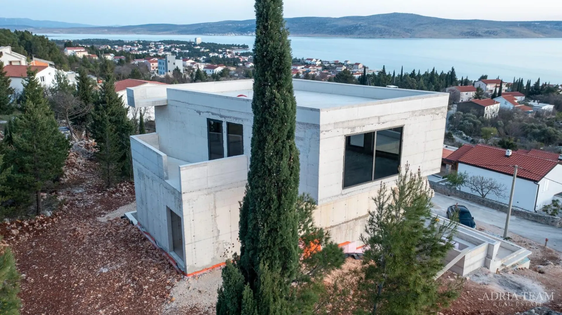 jedinstvena na hrvatskom tržištu - luksuzna vila s bazenom i otvorenim pogledom na more, starigrad - paklenica - slika 26