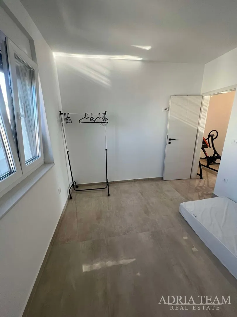 posebna ljetna akcija! apartman u stambenoj zgradi, 80 m od mora - diklo, zadar - slika 27