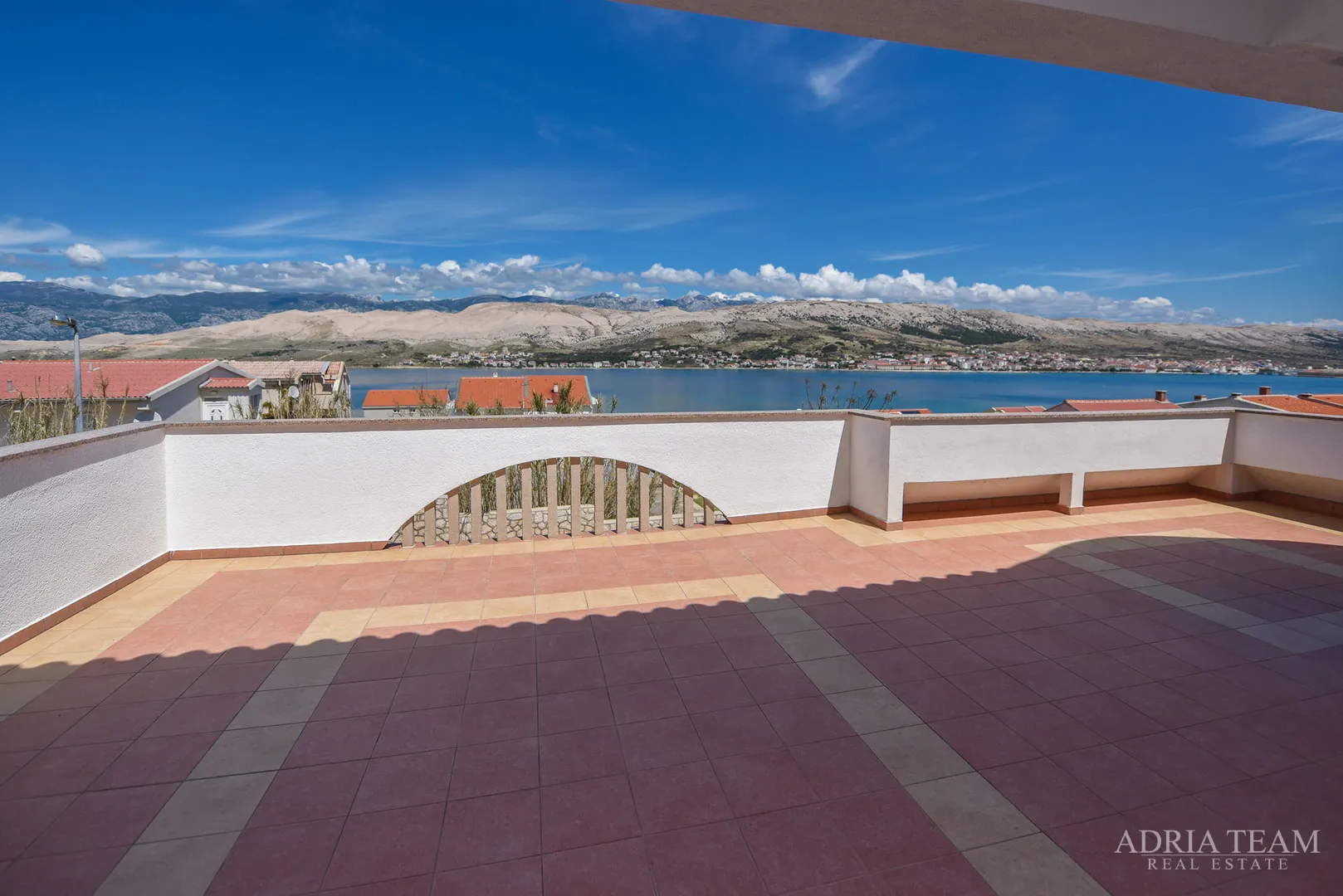 apartmani u kući, 150 m od mora - pag - slika 19