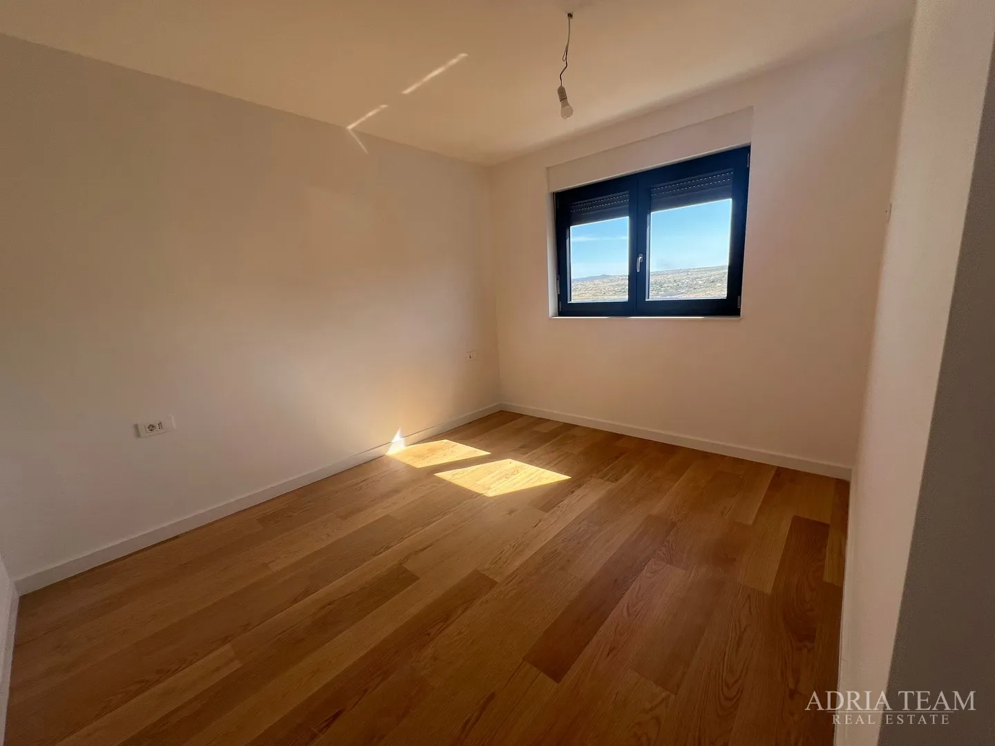 apartmani u prvom redu do mora, novogradnja - vinjerac - slika 18