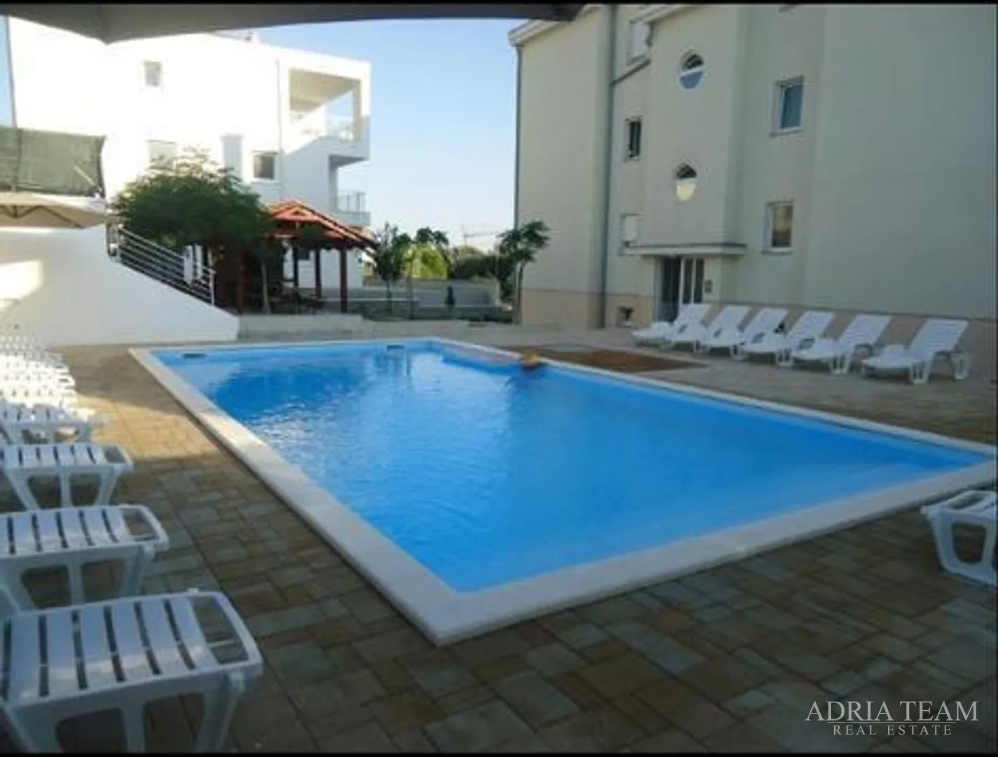 kuća s 10 apartmana, pogled na more - petrčane - slika 33