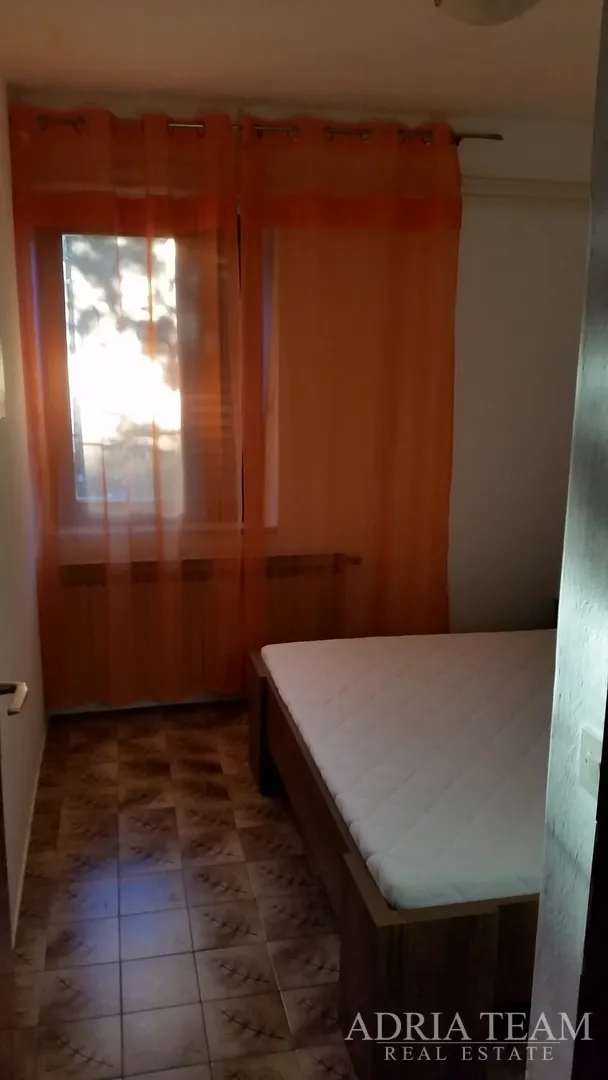 apartmanska kuća 100 m od mora, odlična lokacija - novalja, pag - slika 27