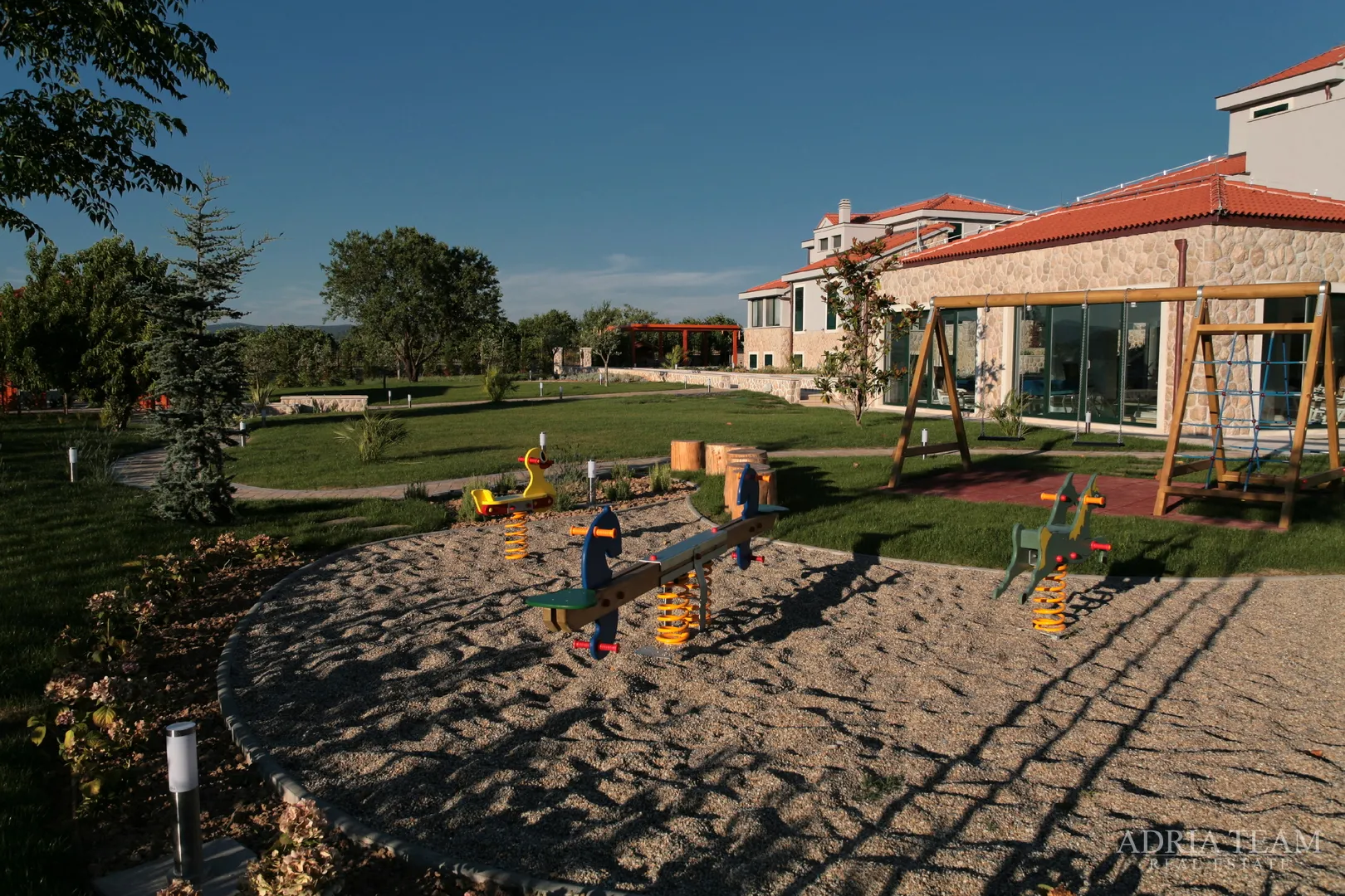 luksuzna vila 100 m od marine - betina, murter - slika 117