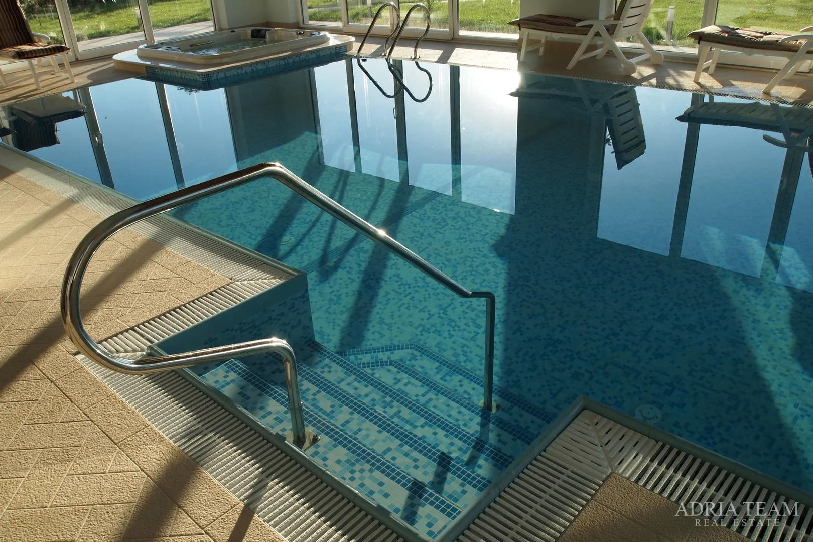 luksuzna vila 100 m od marine - betina, murter - slika 94